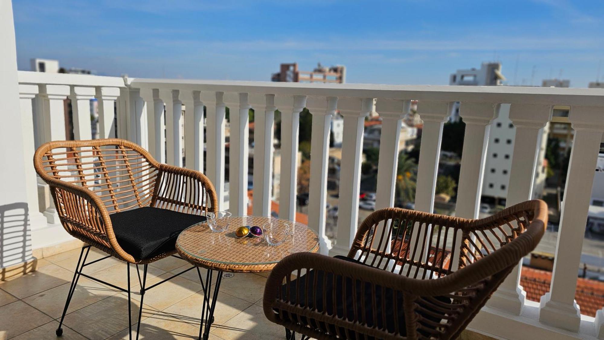 Stay Cosmo City Suites Nicósia Exterior foto